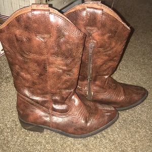 Little Girl Cherokee boots